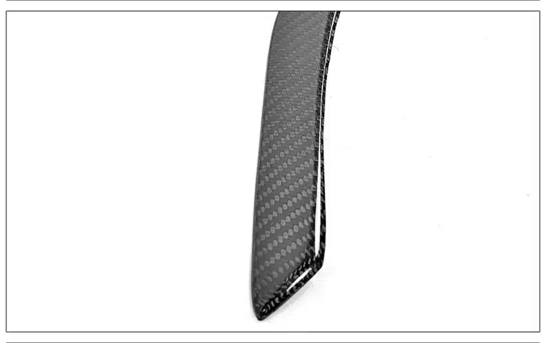 Kleeps tulede kohale - 2005-2011 BMW E90 E91 4DR | kujundav pilt e-kaubamaja pildikogust