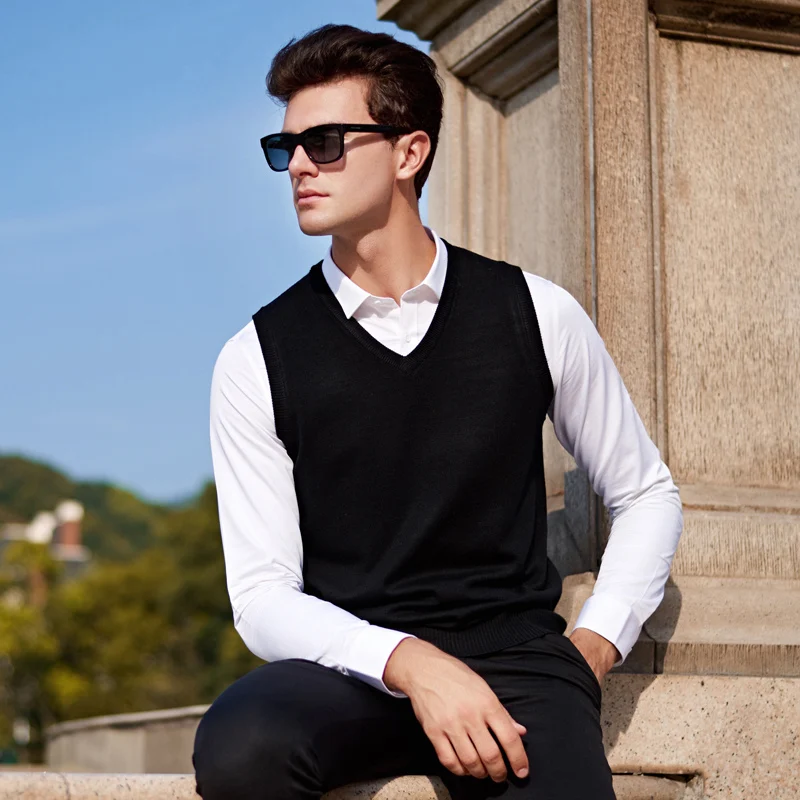 COODRONY Autumn Winter Cashmere Classic Vest Sweater Men Sleeveless Sweaters Solid Color V-Neck Wool Pullovers Men Jersey Hombre 7