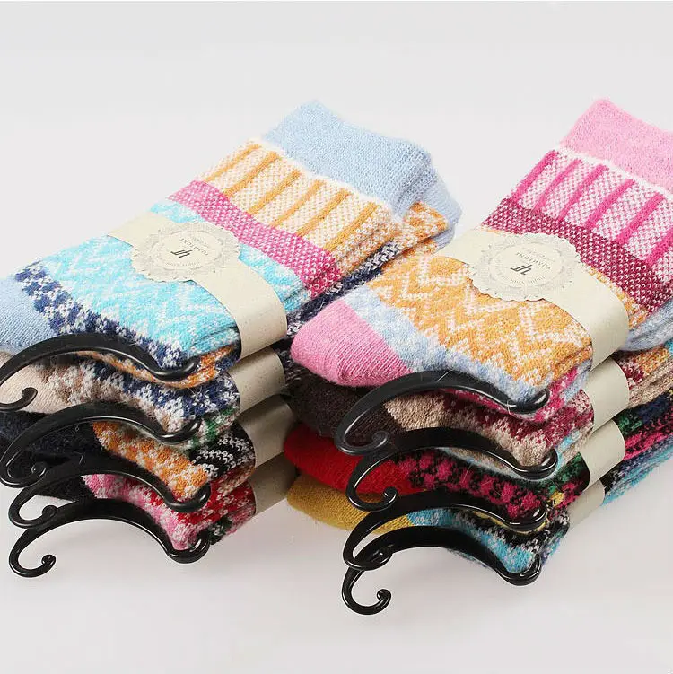 2017 New Winter Thermal Cashmere Socks Women Warm Rabbit Wool Socks Women's Thicken Socks Girl Casual Socks 5 pairs/lot 22