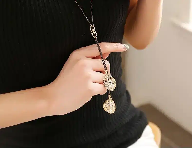 Classic Leaf Tassel Long Necklace Women Bijoux New Fashion Jewelry Black Chain Necklaces & Pendants 14