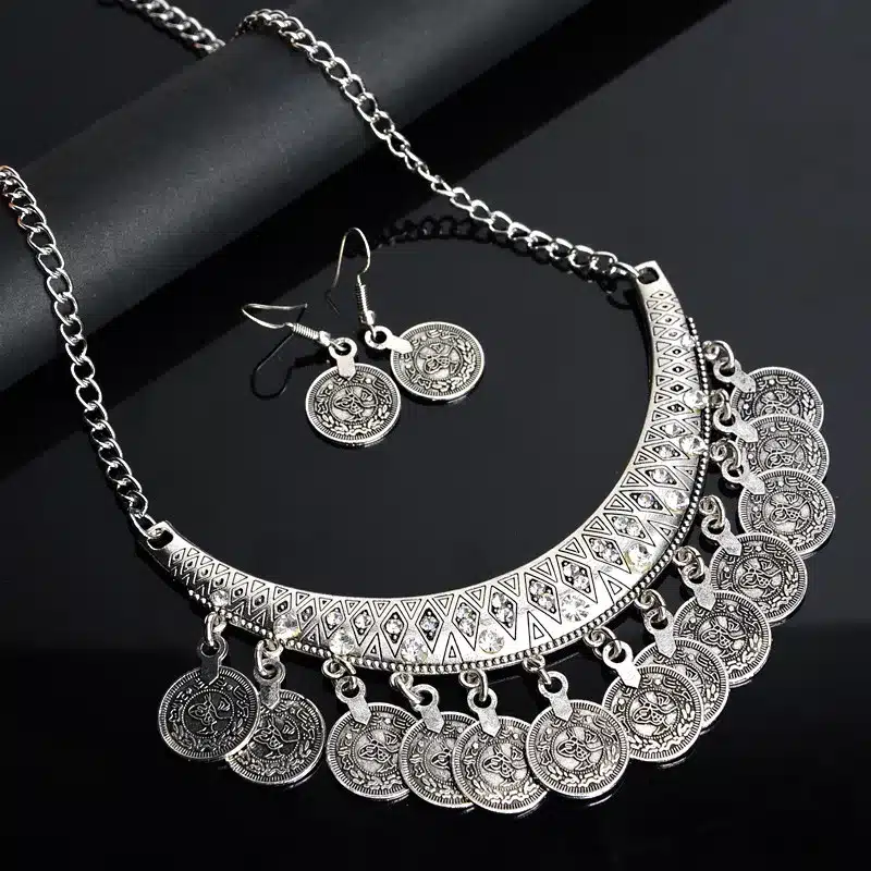 Hot Sale Bohemian Vintage Chokers Necklace Fashion Ethnic Carved Coins Nice Necklaces for Women Fine Jewelry Colar 22
