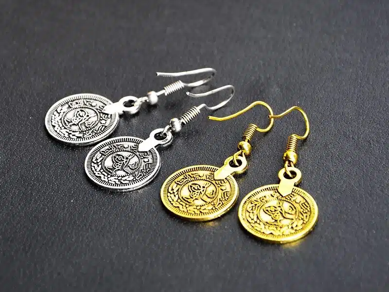 Hot Sale Bohemian Vintage Chokers Necklace Fashion Ethnic Carved Coins Nice Necklaces for Women Fine Jewelry Colar 26