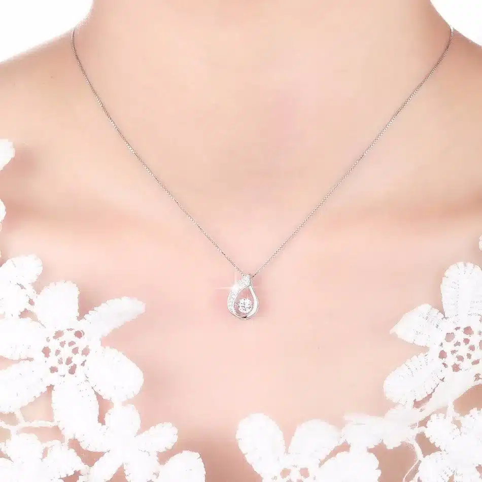 Effie Queen Solid 925 Sterling Silver Women Necklace New Flickering Zircon Design Ladies Pendant Necklaces Jewelry BN41 20