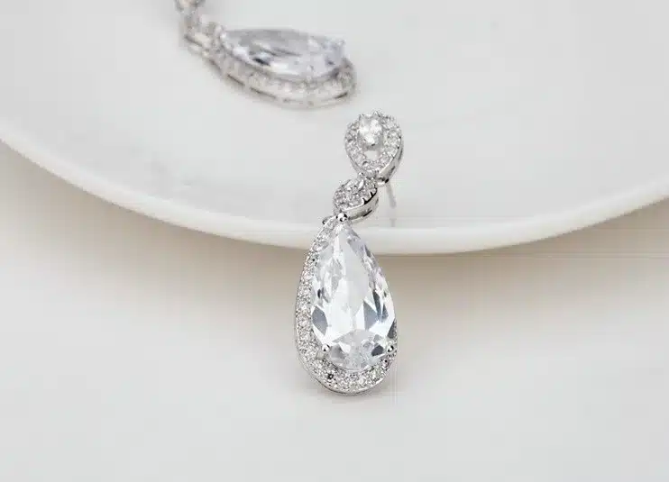 LUOTEEMI Luxury Dangles Long Earrings for Women Wedding Earrings Water Drop Zircon Party Gift White Color Wholesale 25