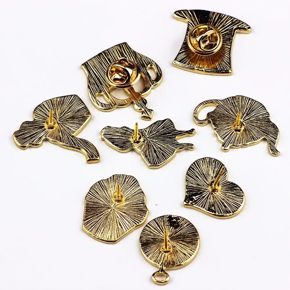 Timlee X227 Cartoon Cat Cute Wonderland Enamel Pins Alice Brooch Crown Metal Brooch Pins Gift Wholesale 11