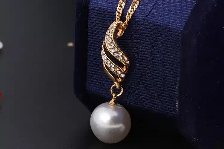 17KM Fashion Women Necklace Earrings Jewelry Sets Crystal Gold Color Big Simulated Pearl Wedding Party Jewelry Sets For Women 33