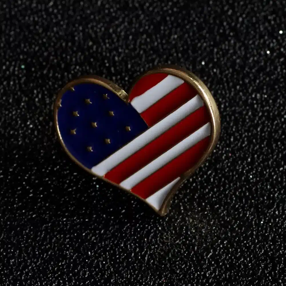 Timlee X303 Cute Van Gogh Heart Flag Tree Astronaut Rainbow Unicorn Pins Eyes Metal Brooch Pins, Fashion Jewelry Wholesale 17