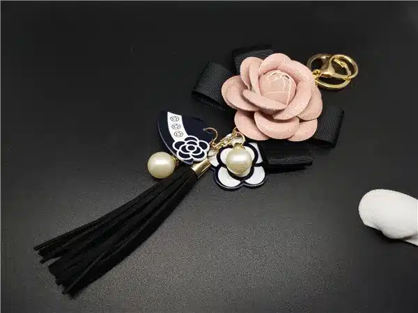 Black&White Male&Female Keychain for Bag Plush Car Key Ring Car Key Pendant Camellia Flower Hat Tassel cc Style Key Chain 16