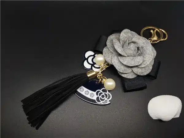 Black&White Male&Female Keychain for Bag Plush Car Key Ring Car Key Pendant Camellia Flower Hat Tassel cc Style Key Chain 22