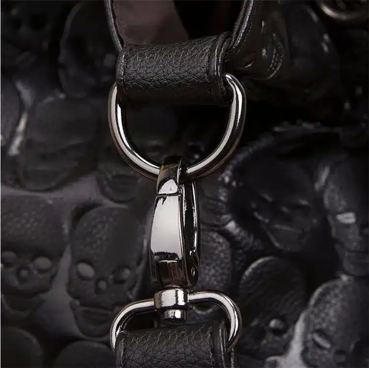 HISUELY 2017 Vintage Skull Shoulder Bags Women Bucket Pu Leather With Silk Female Black Handbags Ladies Casual Chain Tote Bag 25