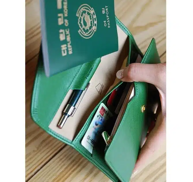 2016 hot selling Korean Style Passport Wallet Multifunction Credit Card Package ID Holder Travel Clutch Bag for women and men 15