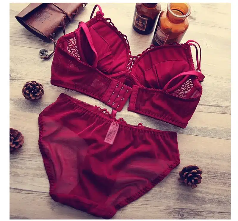 DeRuiLaDy Fashion Flower Embroidery Women Bra Set Adjusted Super Push Up Thick Underwear Women Padded Bralette Bra Panty Set 26