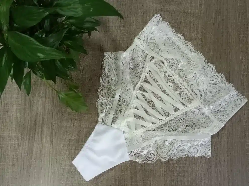 2017 New women's Sexy Lingerie Intimates Panties Bondage High Waist Soft Briefs hollow Out G-string Plus XXXL Size Lace Thongs 4