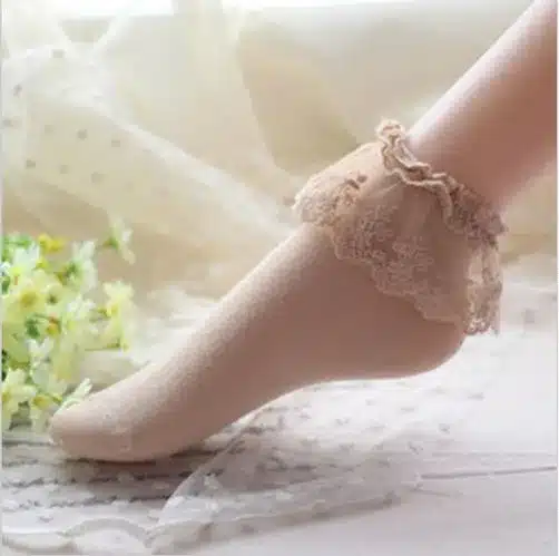 2016 Fashionable Lovely Cute Fashion Women Vintage Lace Ruffle Frilly Ankle Socks Lady Princess Girl Favorite 5 Color Available 19