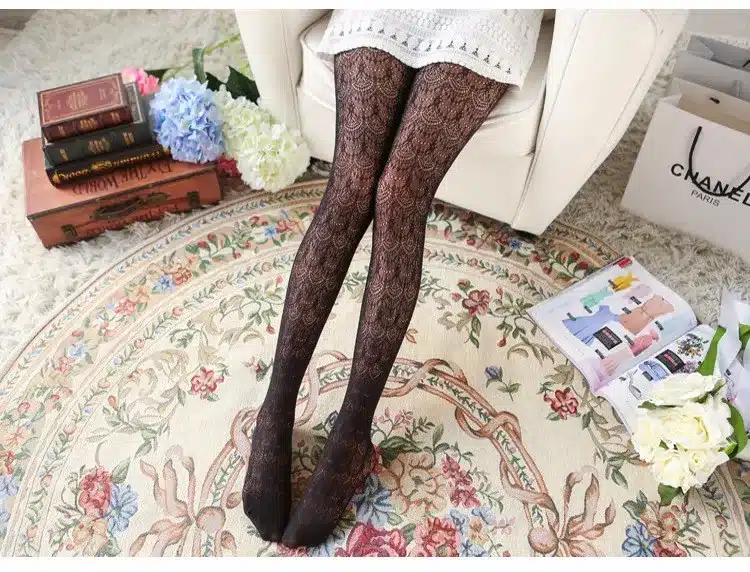 Hot! Women Sexy Stockings Summer Autumn Hollow Tights Japanese Lace Pantyhose Fishnet Stockings High Elastic Vintage Pantyhose 17