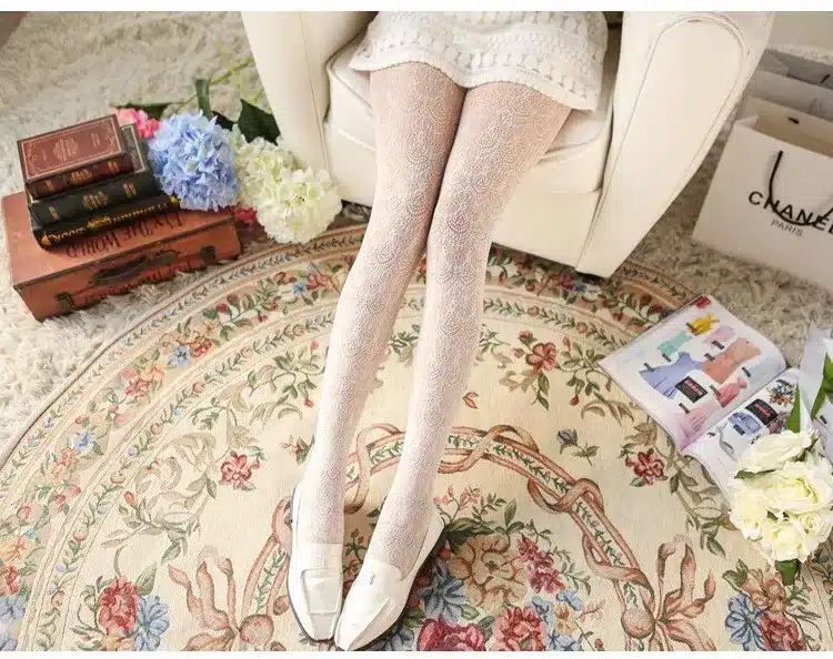Hot! Women Sexy Stockings Summer Autumn Hollow Tights Japanese Lace Pantyhose Fishnet Stockings High Elastic Vintage Pantyhose 21