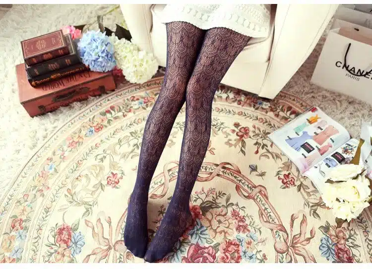 Hot! Women Sexy Stockings Summer Autumn Hollow Tights Japanese Lace Pantyhose Fishnet Stockings High Elastic Vintage Pantyhose 34
