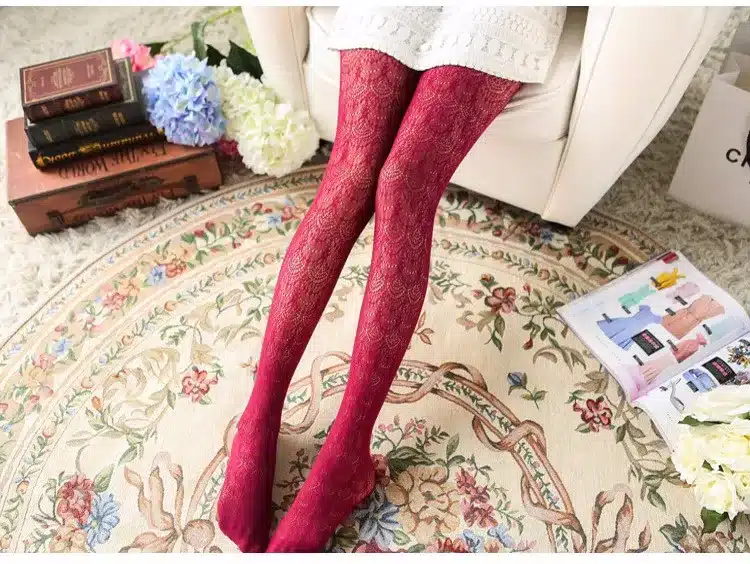 Hot! Women Sexy Stockings Summer Autumn Hollow Tights Japanese Lace Pantyhose Fishnet Stockings High Elastic Vintage Pantyhose 40