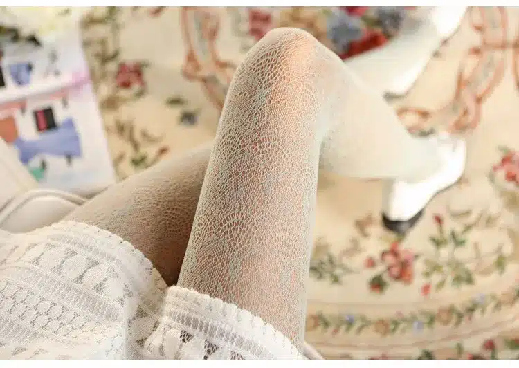 Hot! Women Sexy Stockings Summer Autumn Hollow Tights Japanese Lace Pantyhose Fishnet Stockings High Elastic Vintage Pantyhose 56
