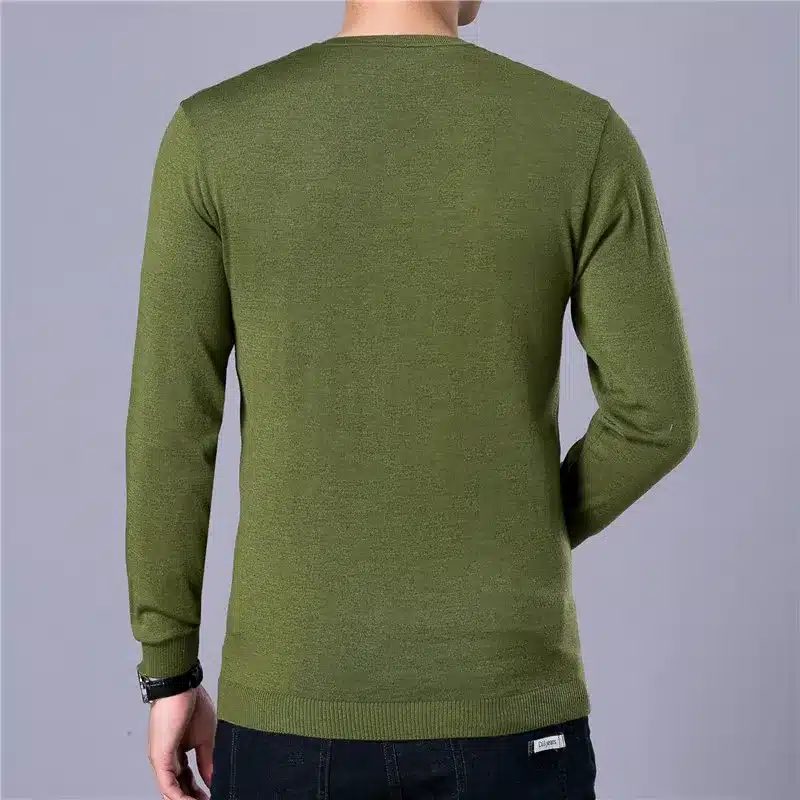 Covrlge Mens Sweaters 2017 Autumn Winter New Sweater Men V Neck Solid Slim Fit Men Pullovers Fashion Male Polo Sweater MZM004 21