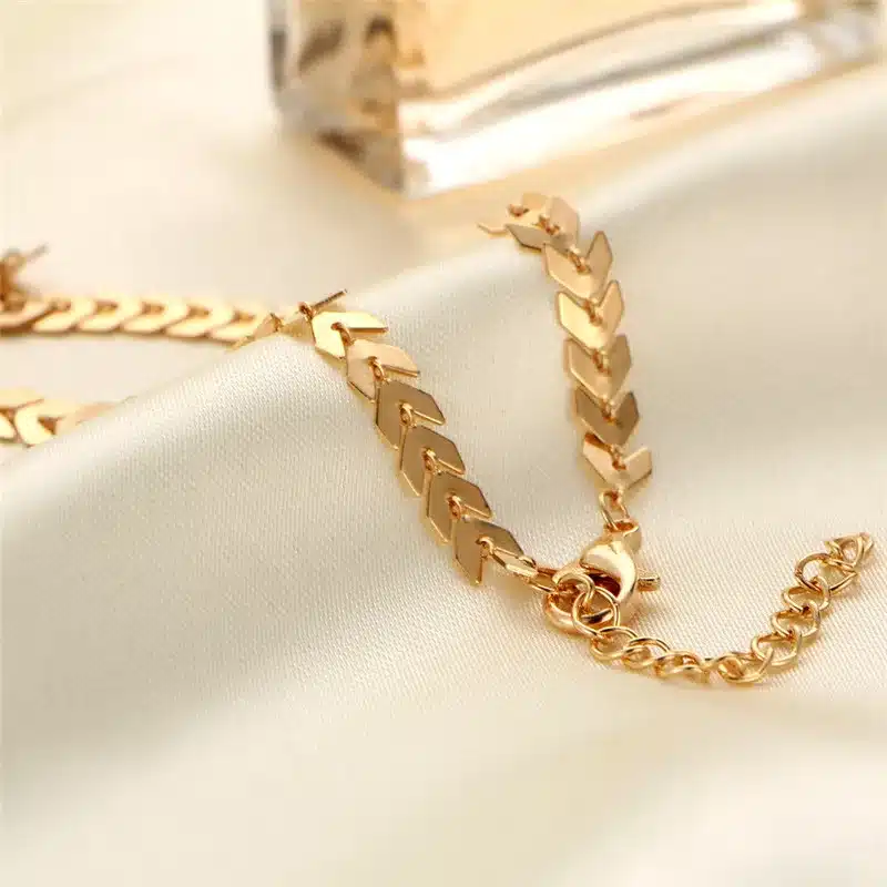 IF YOU Fashion Short Arrow Leaf Choker Necklaces Gold Color Trendy African Jewelry Statement Necklace Women Jewelry 2017 New 39