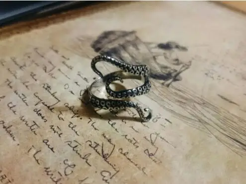Quality Titanium stainless steel Deep sea squid Octopus finger rings opened Adjustable size Gothic fashion jewelry Free Shipping 23