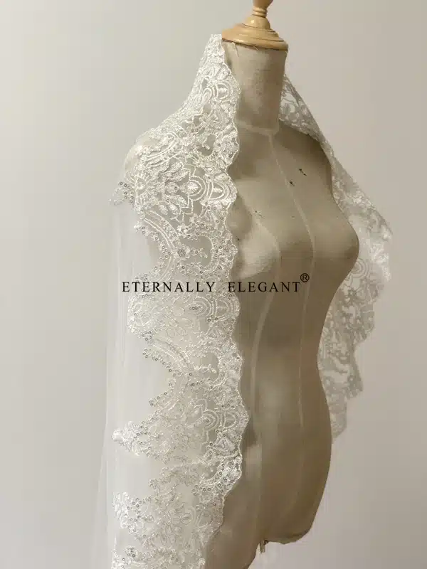 Real Photos 2018 White/Ivory Wedding Veil 3M With Comb Lace Beads Mantilla Bridal Veil Wedding Accessories Veu De Noiva MD47 10