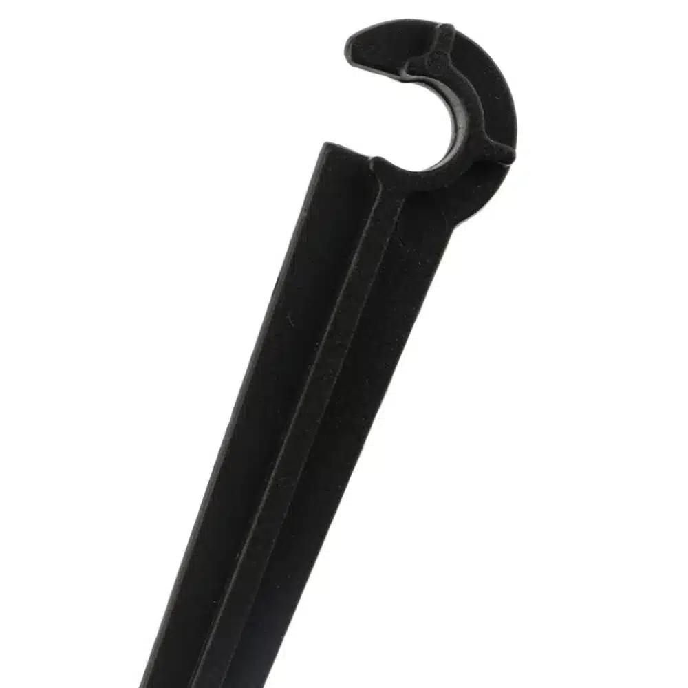 50Pcs 11cm Durable Plastic Hook Fixed Stems Support Holder for 4/7 Drip Irrigation Water Hose for 4/7mm Drip Irrigation Tubing P 15