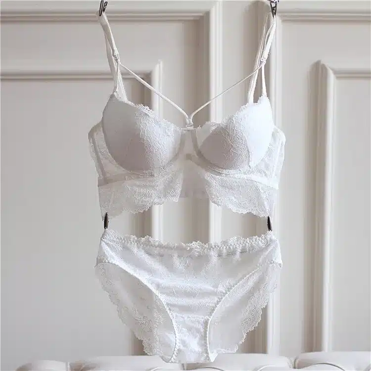 CINOON 2017 Ultra-thin Sexy Bra Set Unlined Push Up Underwear Women 3/4 Cup Fashion adjustable strap brief sets Push up Vs Bra 13