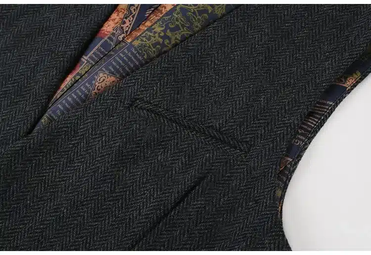 men casual sleeveless jacket coat mens formal waistcoats dress suit vest slim Three button Woolen vest British autumn suit vest 40