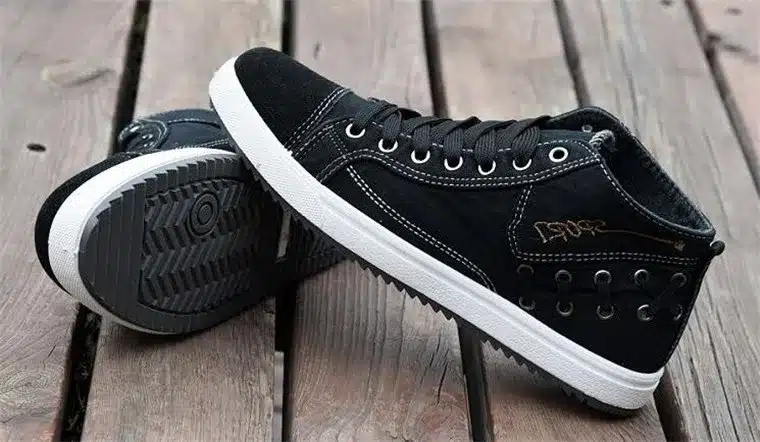 Men's Vulcanize Shoes Brand Summer Shockproof Casual Canvas Shoes Male Sport Superstar Men Flats Ultras Boosts Krasovki 17
