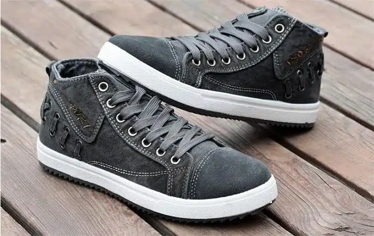 Men's Vulcanize Shoes Brand Summer Shockproof Casual Canvas Shoes Male Sport Superstar Men Flats Ultras Boosts Krasovki 21