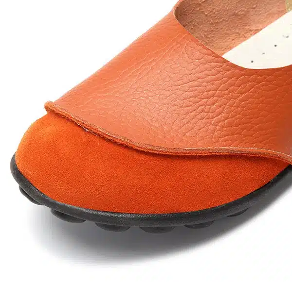 2017 New Women's Casual Shoes Soft Genuine Leather Female Flats Non-Slip Woman Loafers Leisure Slip-On Boat Shoe Plus Size 35-43 24
