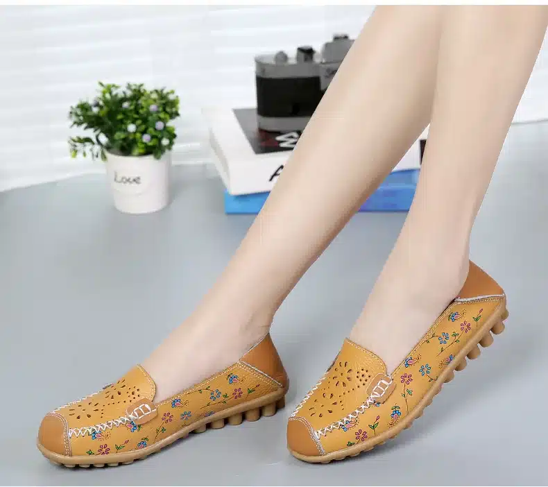 2017 New Women Casual Shoes Soft Real Leather Femal Flats Breathable Woman Loafers Leisure Boat Shoe Mocassins Driving Footwear 19