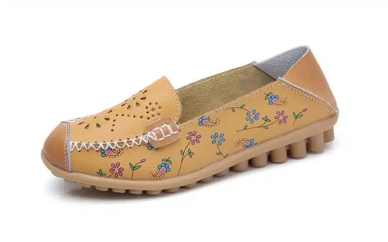 2017 New Women Casual Shoes Soft Real Leather Femal Flats Breathable Woman Loafers Leisure Boat Shoe Mocassins Driving Footwear 32
