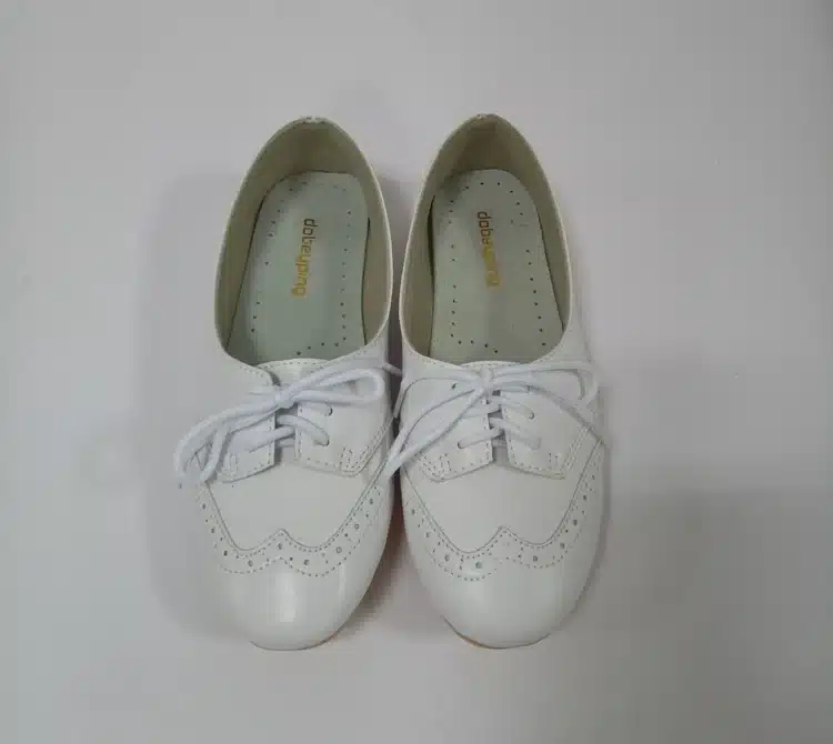 Shoes Women 2017 Top Quality Women's Loafers Lace-Up Female Flats Shoe Ladies Casual Driving Shoes Low Heel Nurse Boat Footwear 2