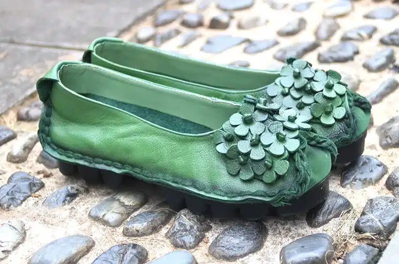 Xiuteng 2017 Summer Soft Moccasins casual shoes women Flowers High Quality Brand Genuine Leather Shoes lady Flats Driving Shoes 27