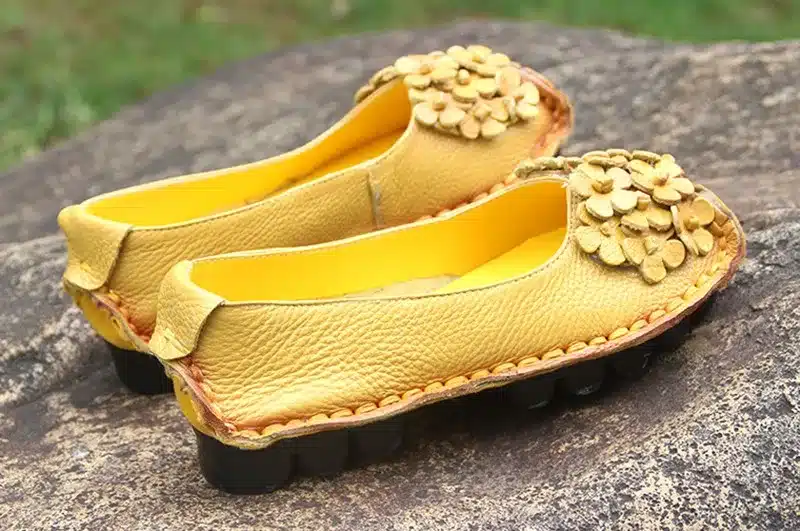 Xiuteng 2017 Summer Soft Moccasins casual shoes women Flowers High Quality Brand Genuine Leather Shoes lady Flats Driving Shoes 30