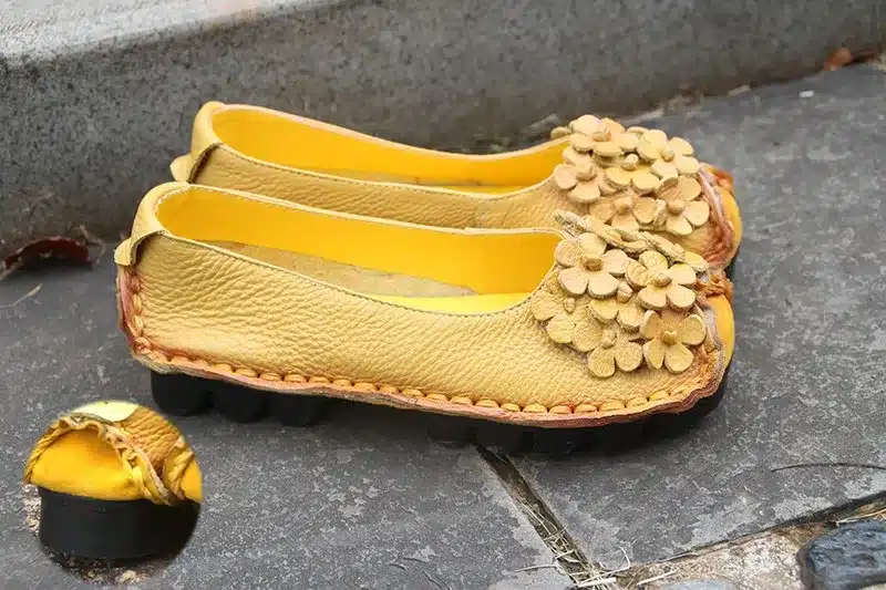 Xiuteng 2017 Summer Soft Moccasins casual shoes women Flowers High Quality Brand Genuine Leather Shoes lady Flats Driving Shoes 31