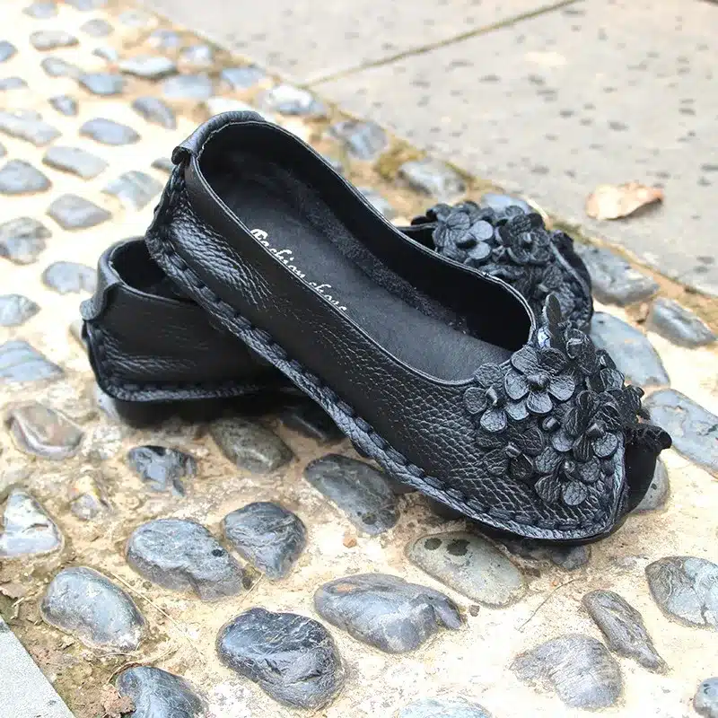 Xiuteng 2017 Summer Soft Moccasins casual shoes women Flowers High Quality Brand Genuine Leather Shoes lady Flats Driving Shoes 34