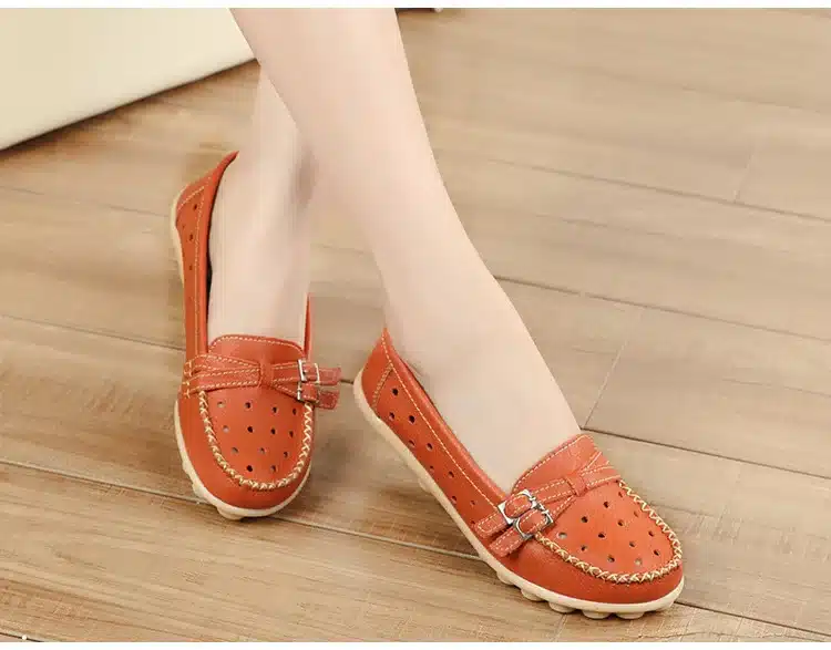 Soft Genuine Leather Shoes Women Slip On Woman Loafers Moccasins Female Flats Casual Women's Buckle Boat Shoe Plush Size 35-41 35