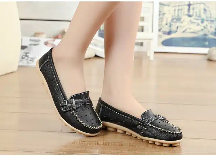 Soft Genuine Leather Shoes Women Slip On Woman Loafers Moccasins Female Flats Casual Women's Buckle Boat Shoe Plush Size 35-41 36