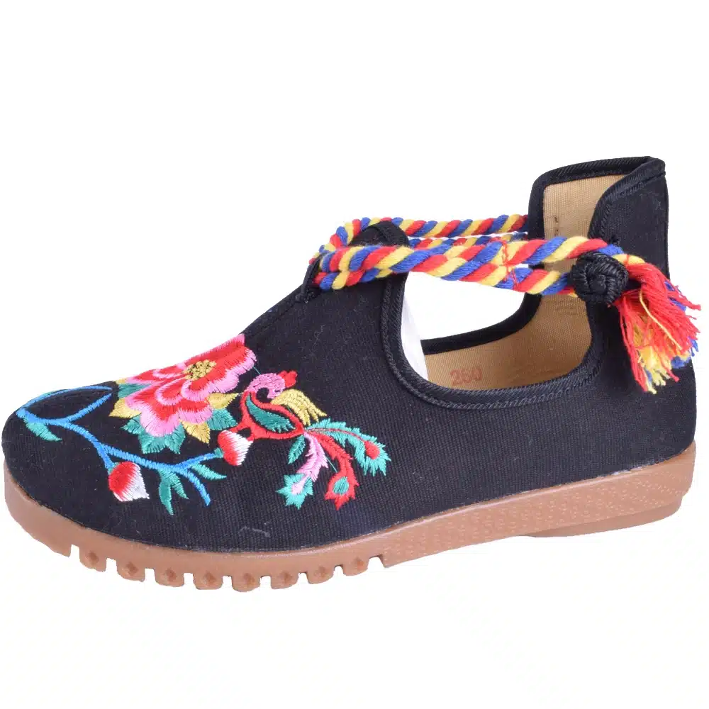Women Flats Canvas Shoes Floral Embroidered Ladies Comfortable Cotton Platforms Zapato Mujer Unique Strap Ballet Woman 14