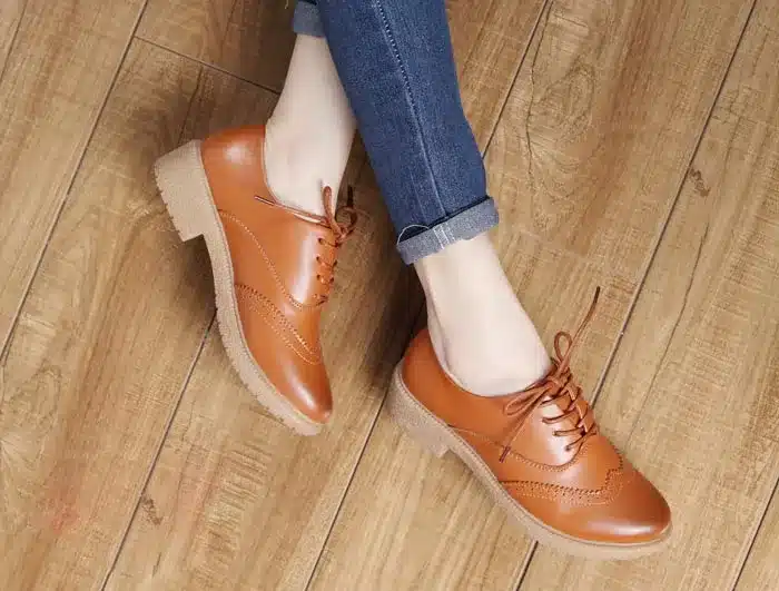 Hot Sale Women Genuine Leather Oxford Shoes Fashion Round Toe Lace Up Flat Ladies Oxfords England Style Brogue Oxfords For Women 14