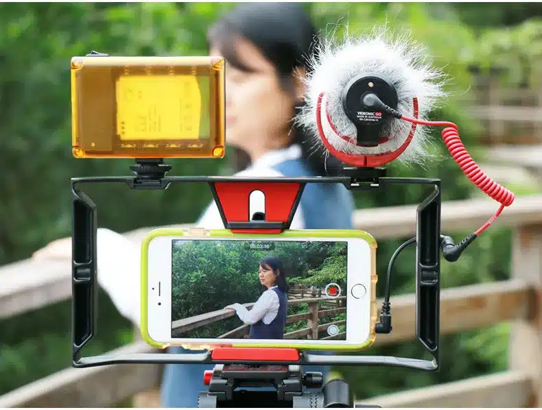 Ulanzi Handheld Smartphone Video Rig Case for iPhone X Samsung,Phone Rig Stabilizer for Live stream Youtube Filmmaking Vlogger 19