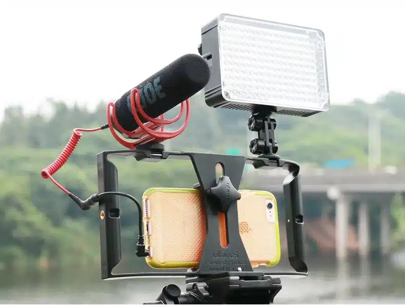 Ulanzi Handheld Smartphone Video Rig Case for iPhone X Samsung,Phone Rig Stabilizer for Live stream Youtube Filmmaking Vlogger 21