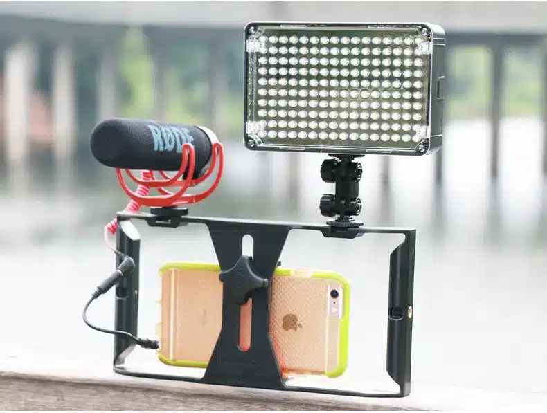 Ulanzi Handheld Smartphone Video Rig Case for iPhone X Samsung,Phone Rig Stabilizer for Live stream Youtube Filmmaking Vlogger 22