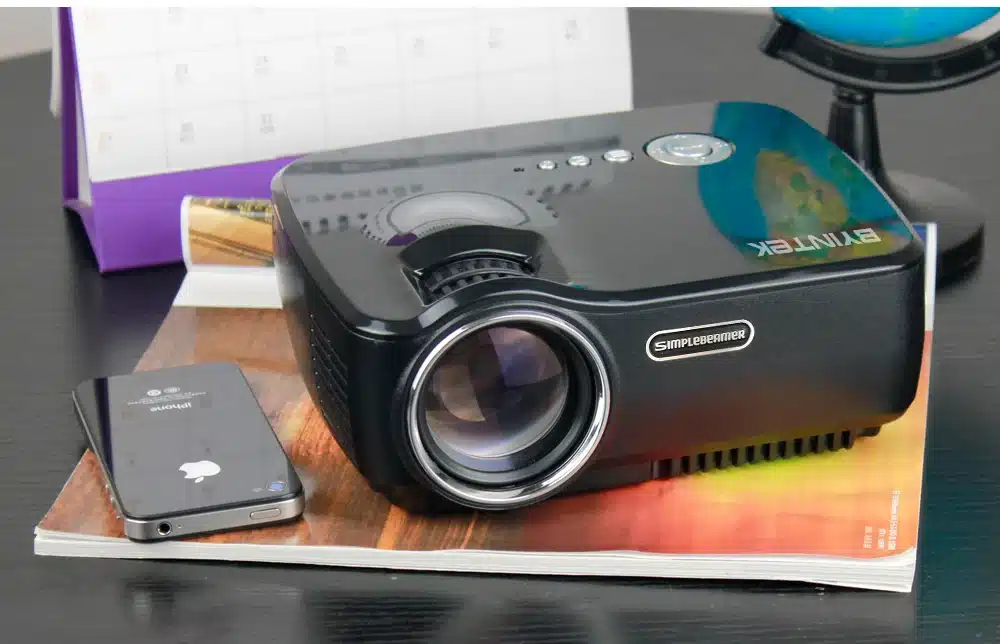 Projector BYINTEK SKY GP70 2018 Hottest Portable Led Projector HD Pico USB HDMI LCD cinema LED Mini Video Digital Home Theater 28