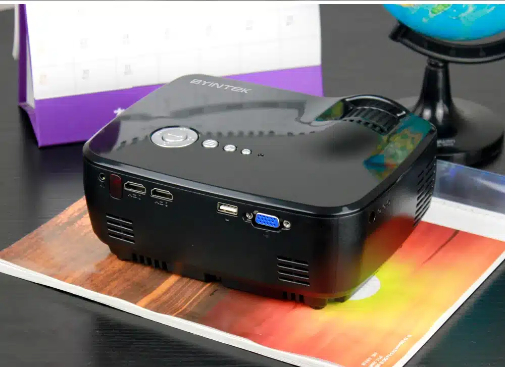 Projector BYINTEK SKY GP70 2018 Hottest Portable Led Projector HD Pico USB HDMI LCD cinema LED Mini Video Digital Home Theater 29