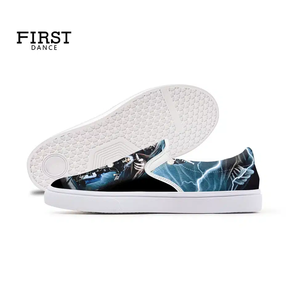 FIRST DANCE Fashion Casual Black Slip On Shoes For Men Nice Skull Printed Loafers Shoes Nice Flat-Bottomed Skull Shoes Spring 10
